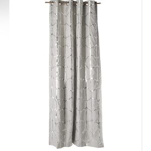Intelligent Design Raina Blackout Grommet Top Single Curtain, 1 Panel, 50x84